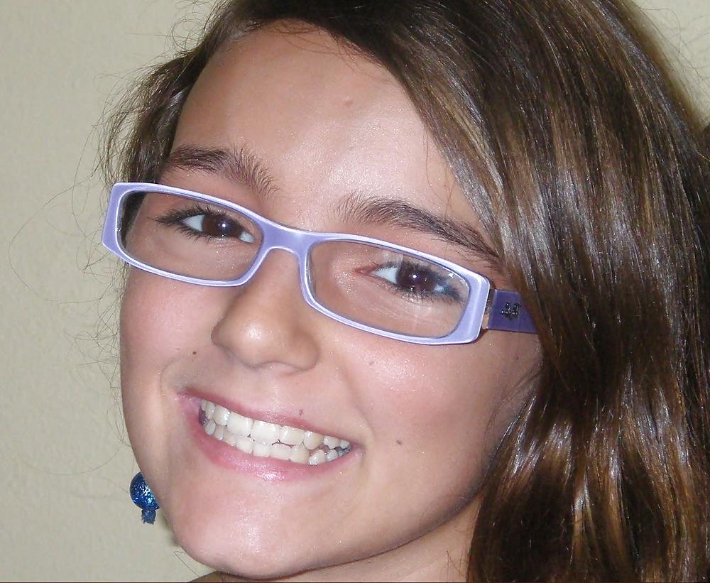 25P Girls in glasses