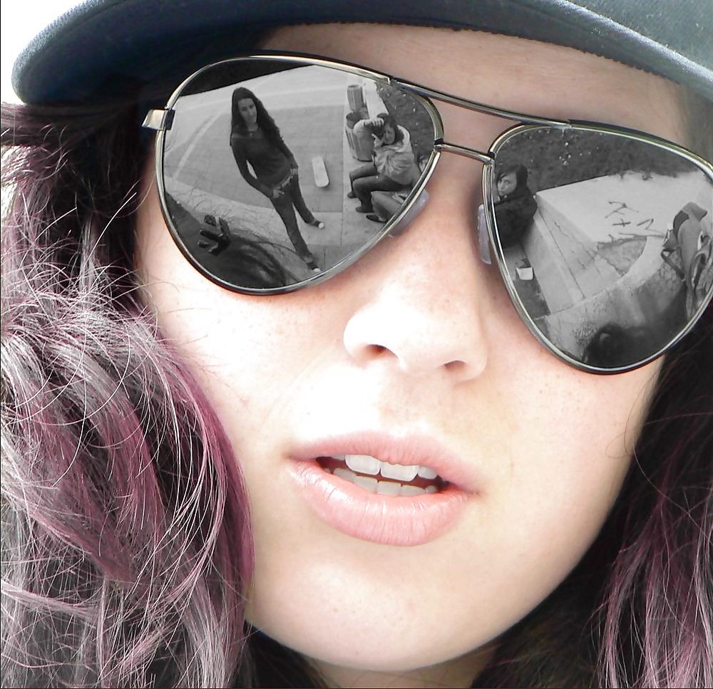 25P Girls in glasses