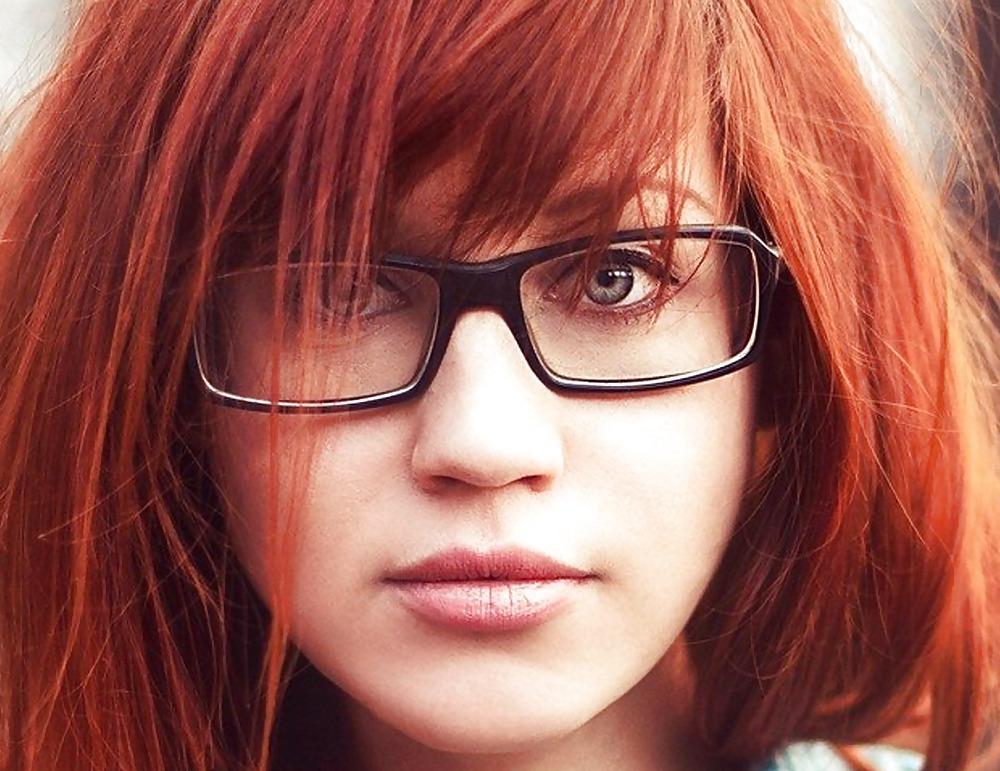 25P Girls in glasses