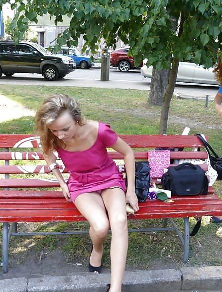 8P UPSKIRT IN PUBLIC