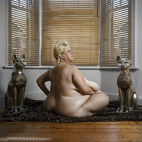 25P Erotic art