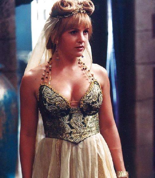 16P Female Celebs - Rene, Angels.. and random goodness
