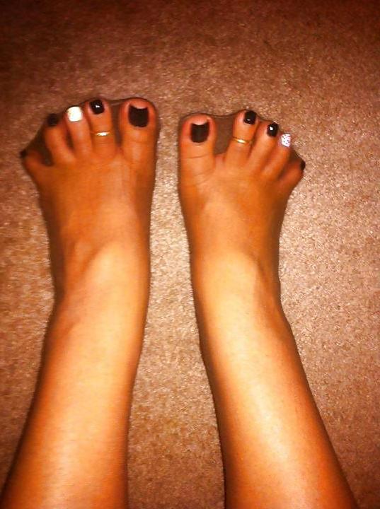 25P Sexy feet soles