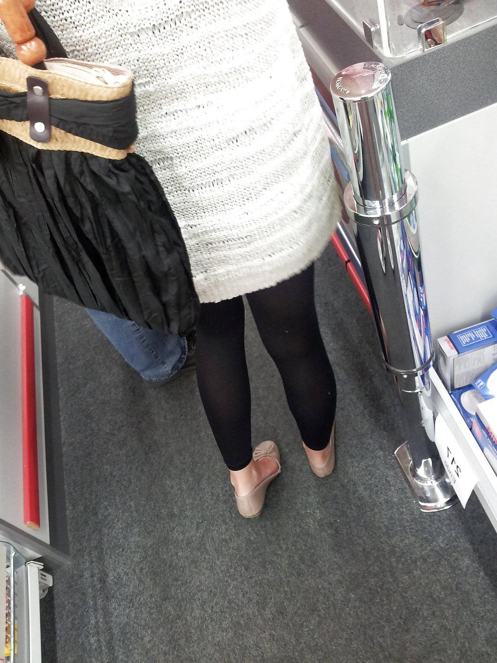 12P Leggy girl, voyeur, Leggins, Schlampe, bitch