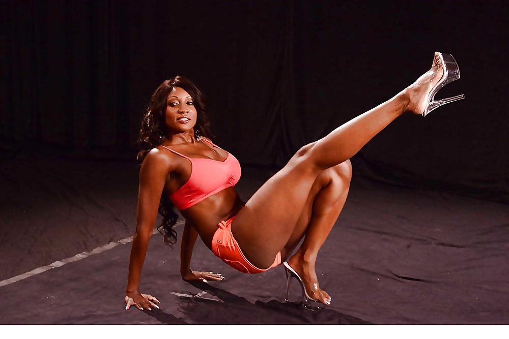 16P Diamond-Mature Ebony Goddess