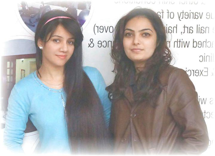 20P Sexy paki babe raabi for BBC and Dirty comments