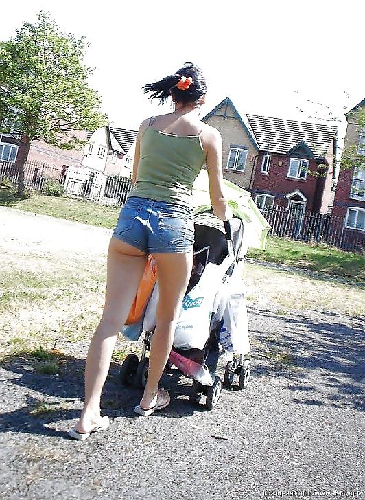 25P British chav, slags, skets and whores