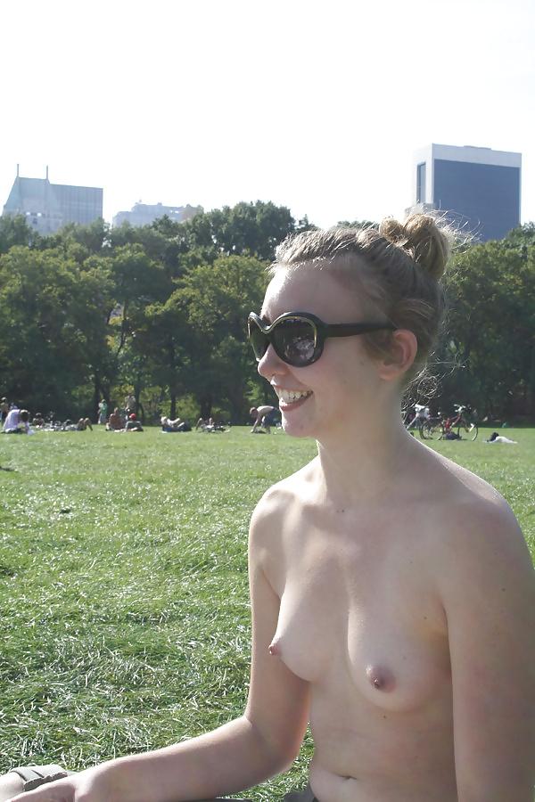 20P Outdoor topless 3.