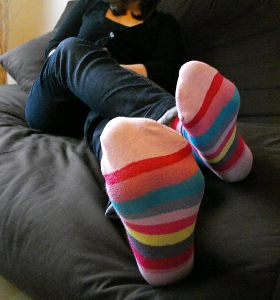 25P Sexy girls feet