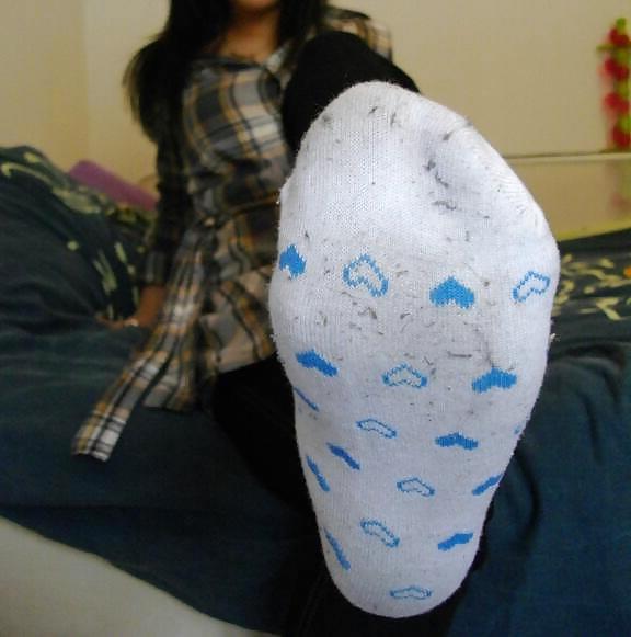 25P Sexy girls feet