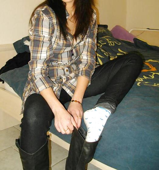 25P Sexy girls feet