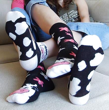 25P Sexy girls feet