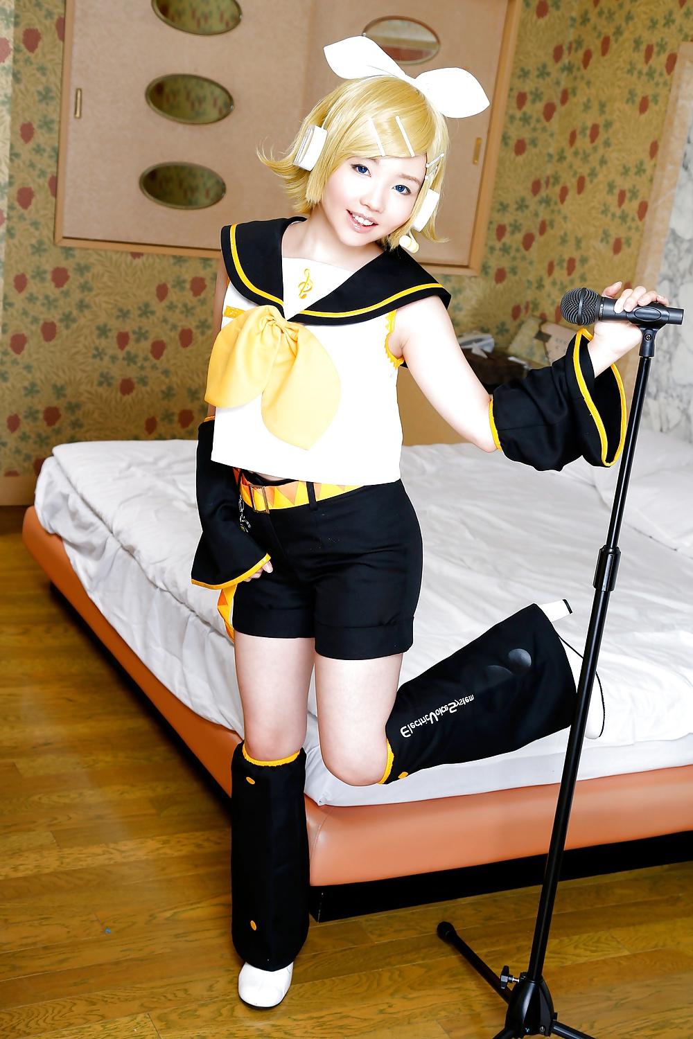 25P My favorite costume play gallery