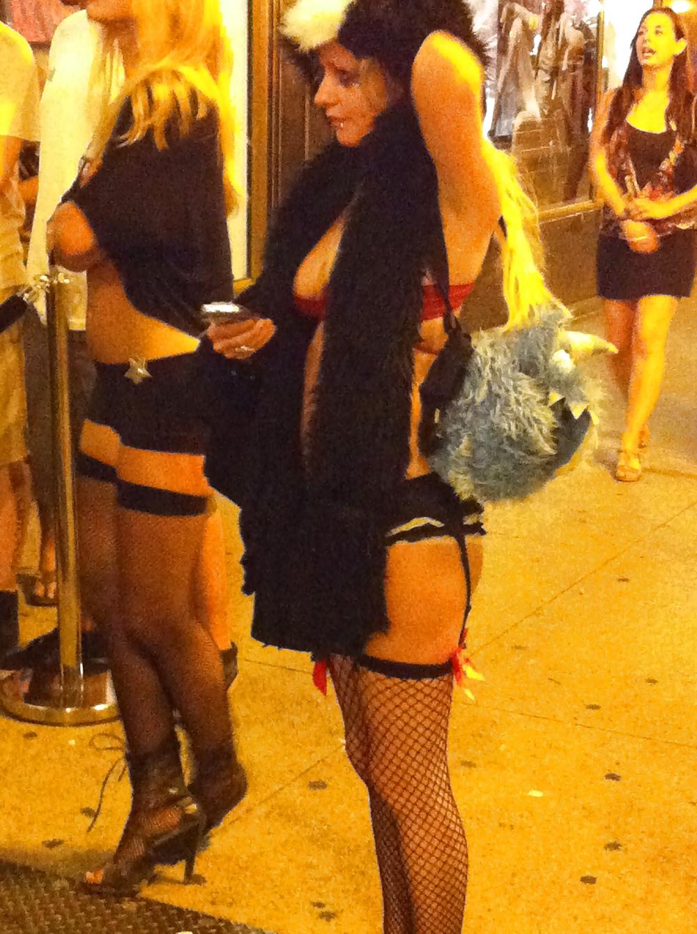 12P Slutty Female Skunk Costumes