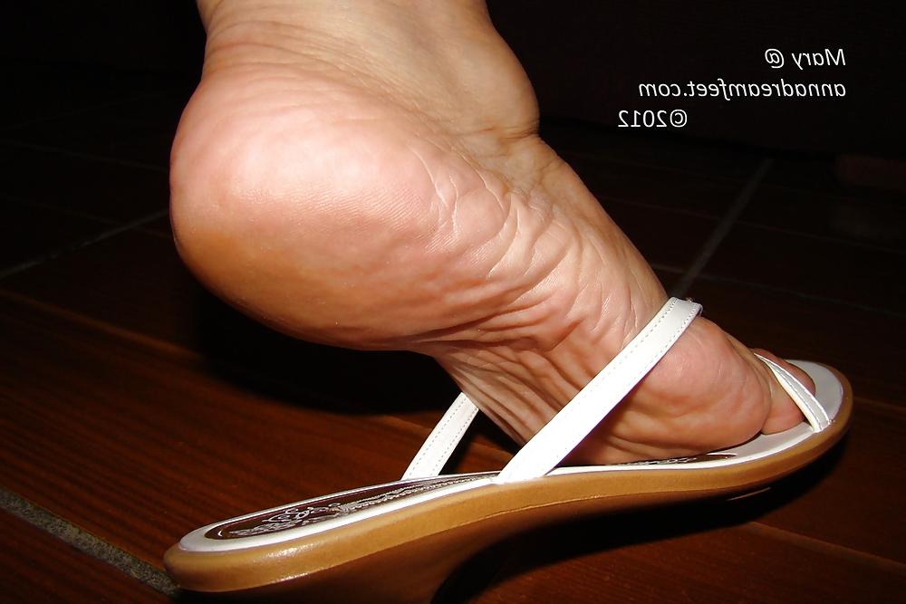 25P Mature feet pt2