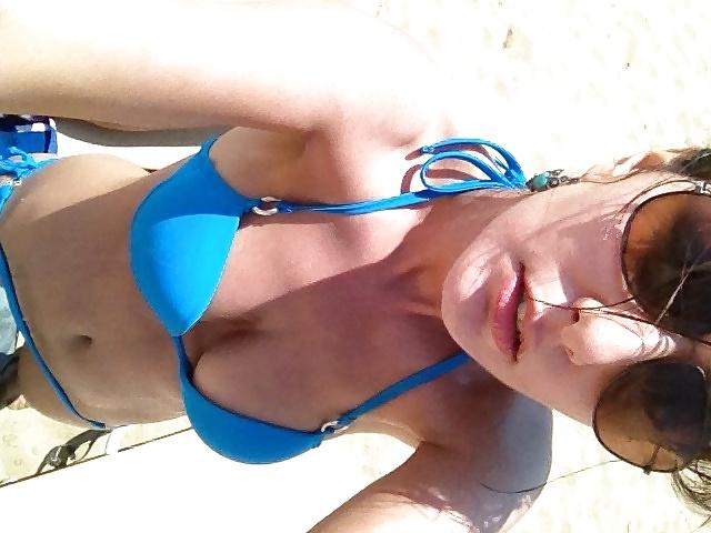 9P Ex GF topless