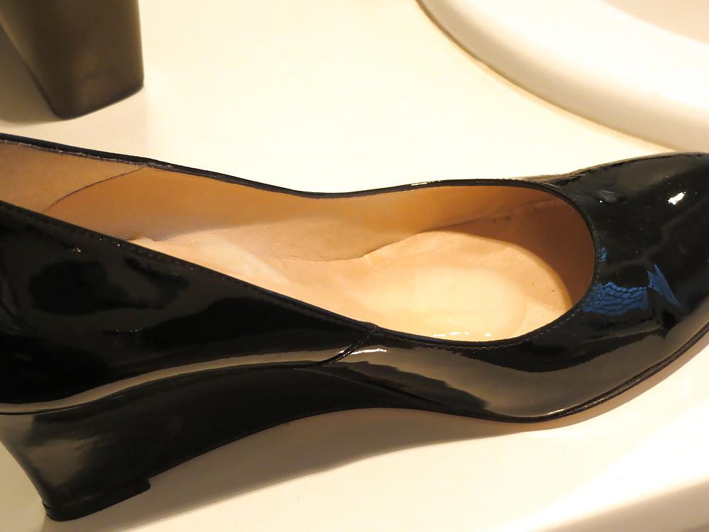 25P Fresh shots of Michelle's sexy feet and shoes mmmmmmmmmmmm