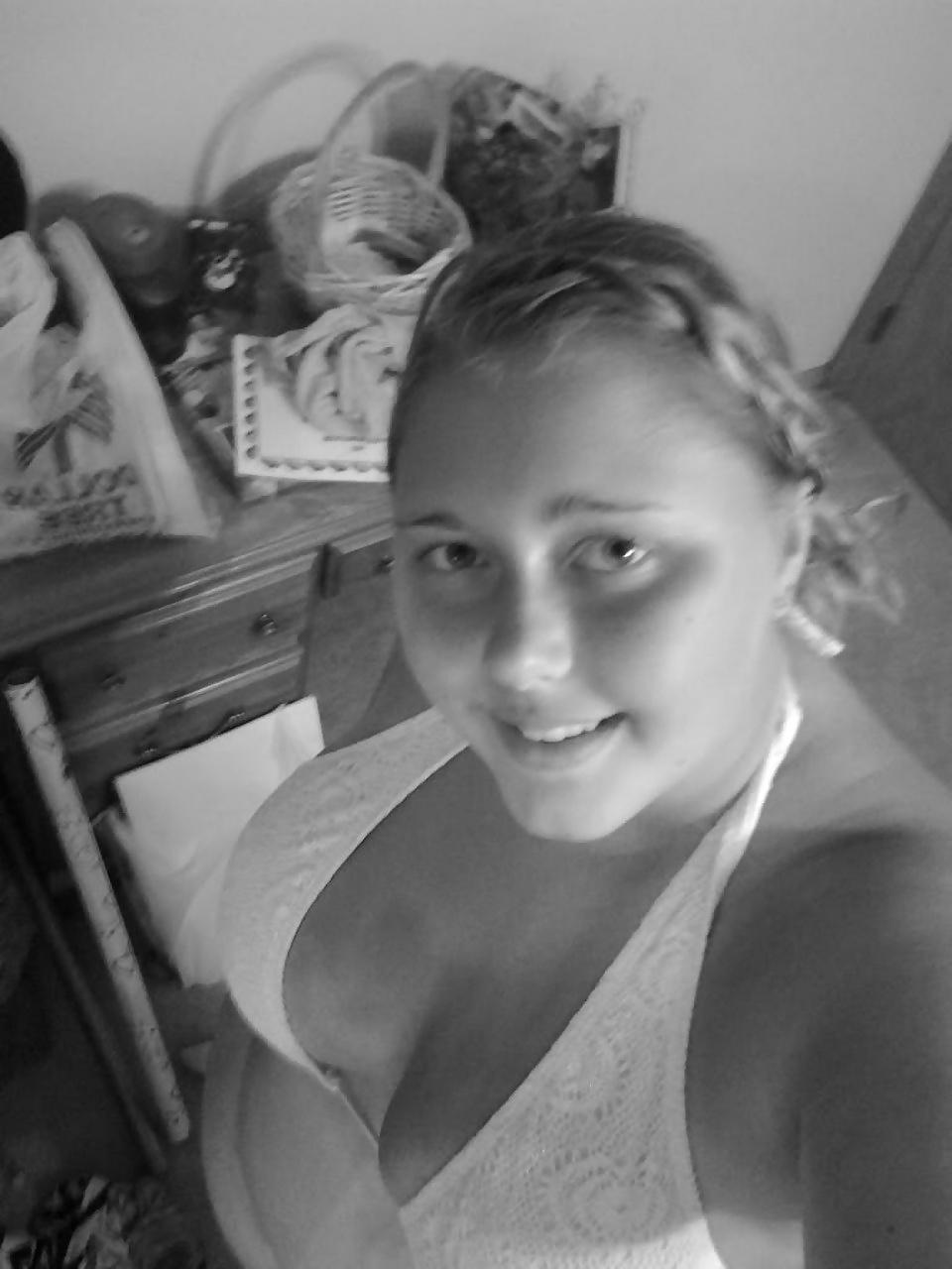25P Chubby Selfshots