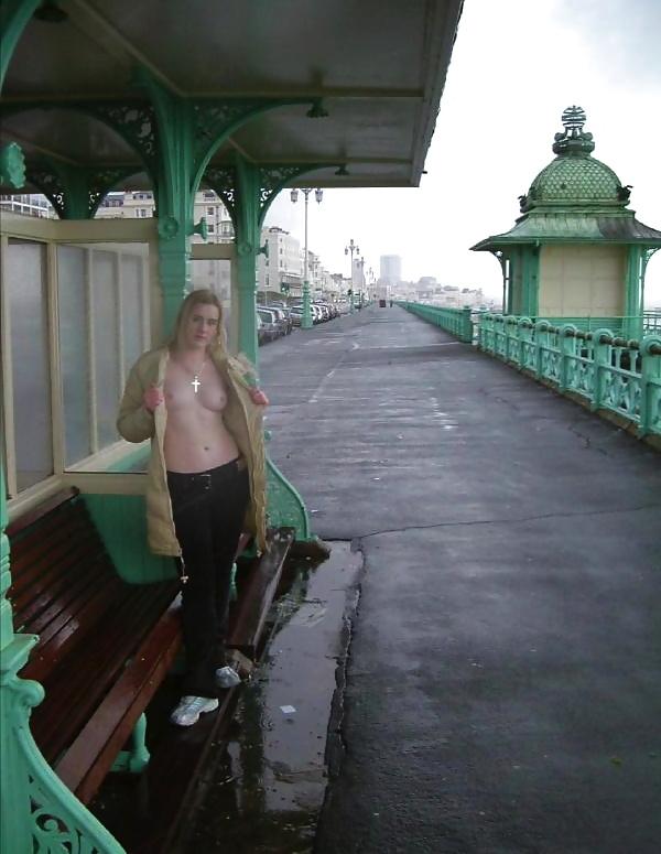 12P Naked GF in Public