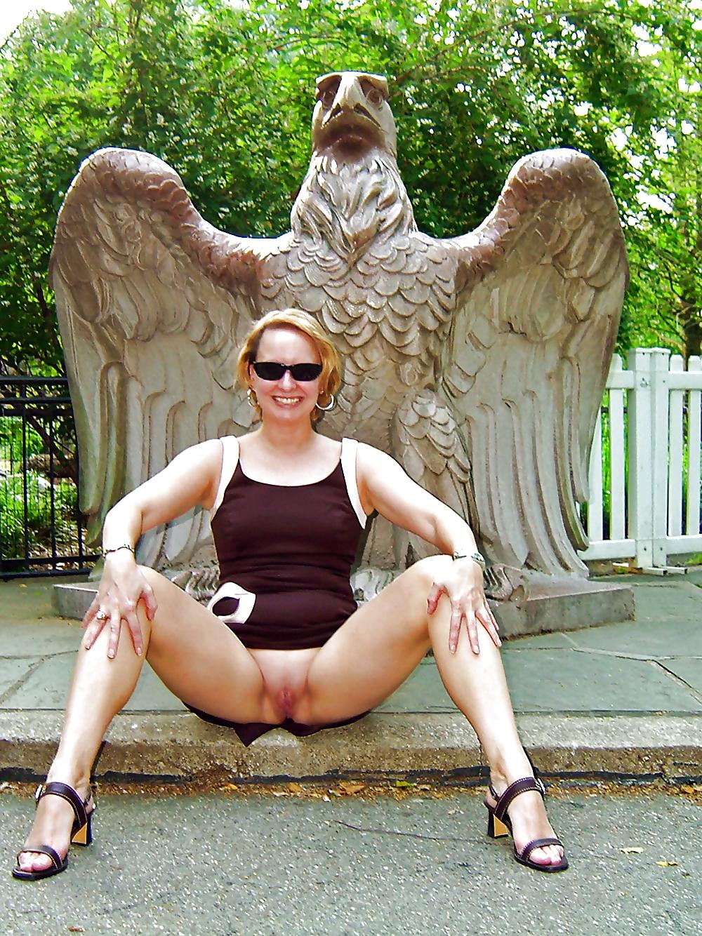 18P Wide and Open in Public -156-