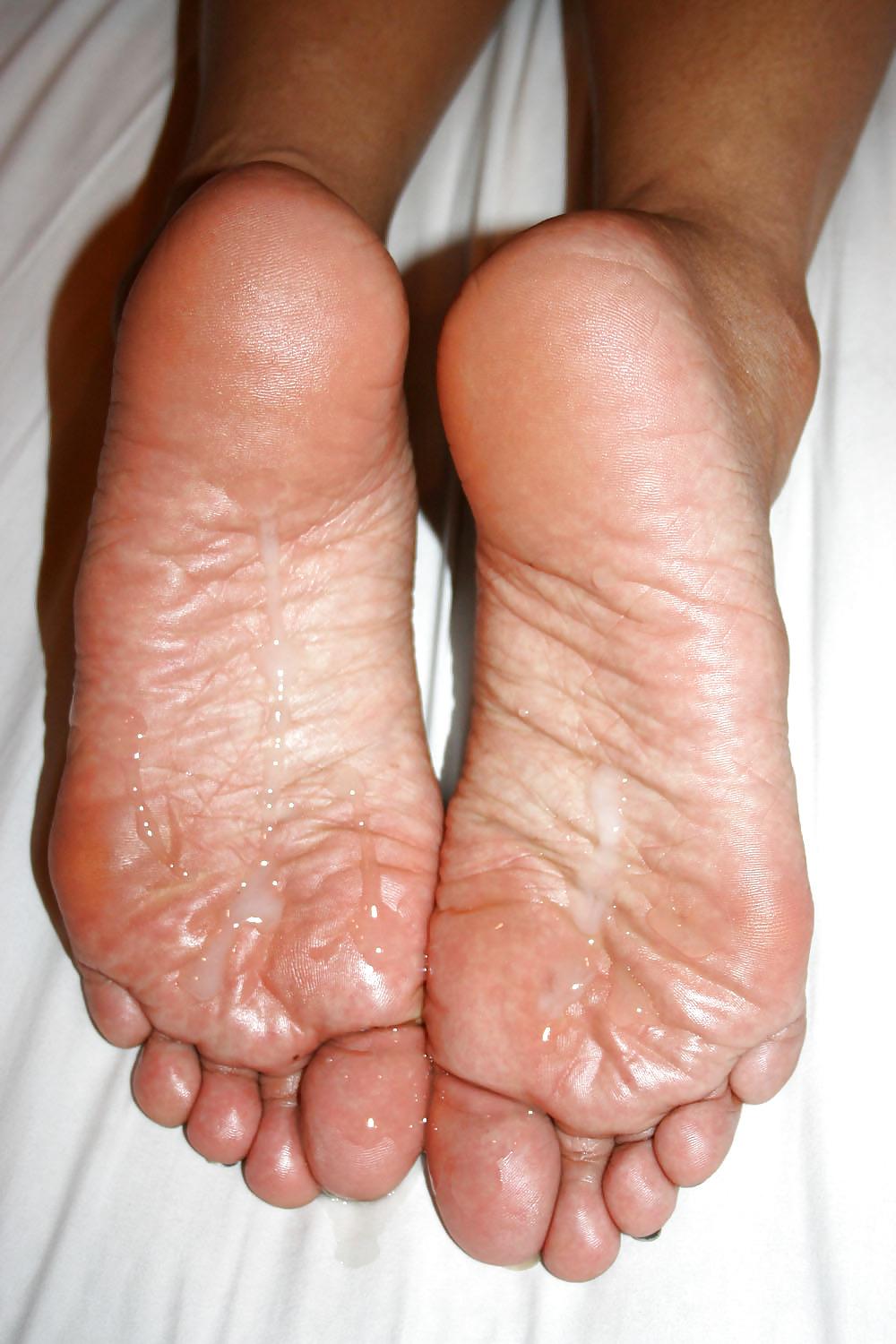 24P Cummy Feet - Soles & Toes