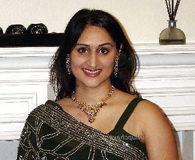 24P BANG MY BITCH & BOOBY WIFE DEEPIKA