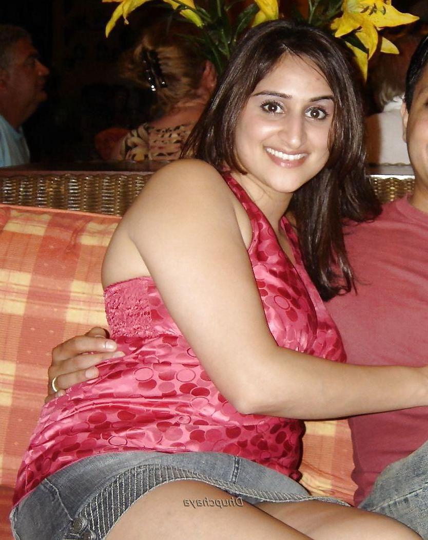 24P BANG MY BITCH & BOOBY WIFE DEEPIKA