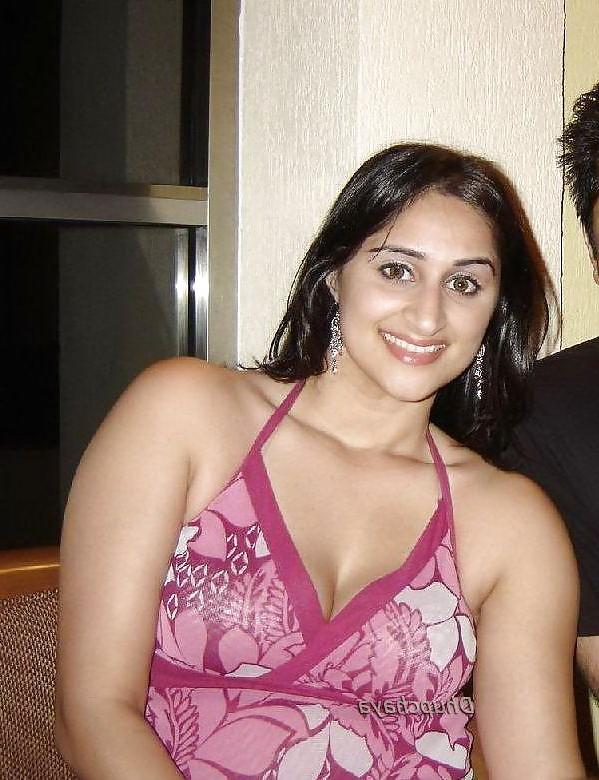 24P BANG MY BITCH & BOOBY WIFE DEEPIKA