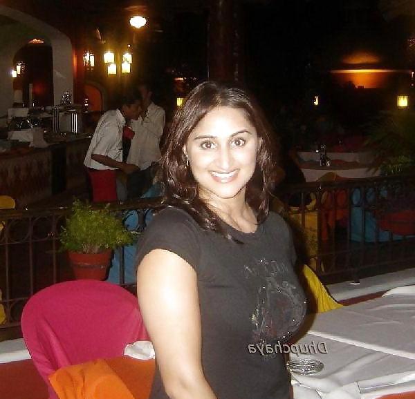 24P BANG MY BITCH & BOOBY WIFE DEEPIKA
