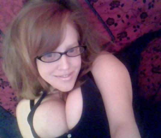 16P Hot girl with glasses