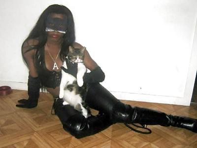 25P SM  KINKY LATEX