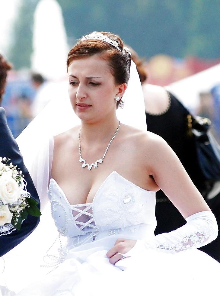 25P Fuck the bride