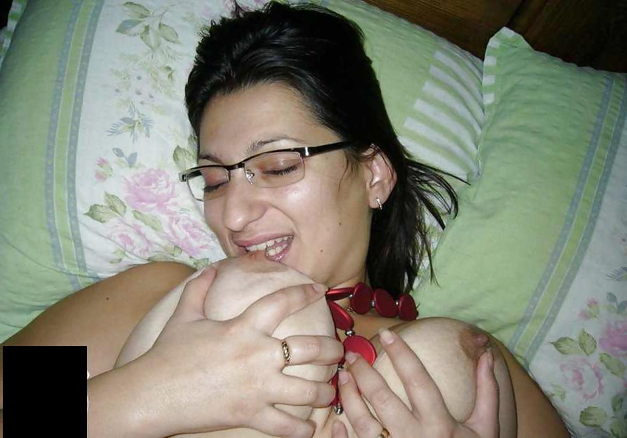 24P Girls and women with glasses 1