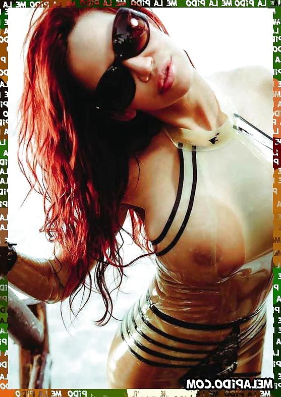 25P A goddess in flesh and latex