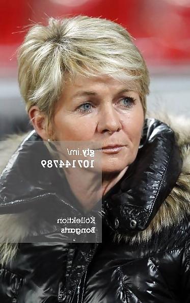 25P German mature celeb sports bitch Silvia Neid