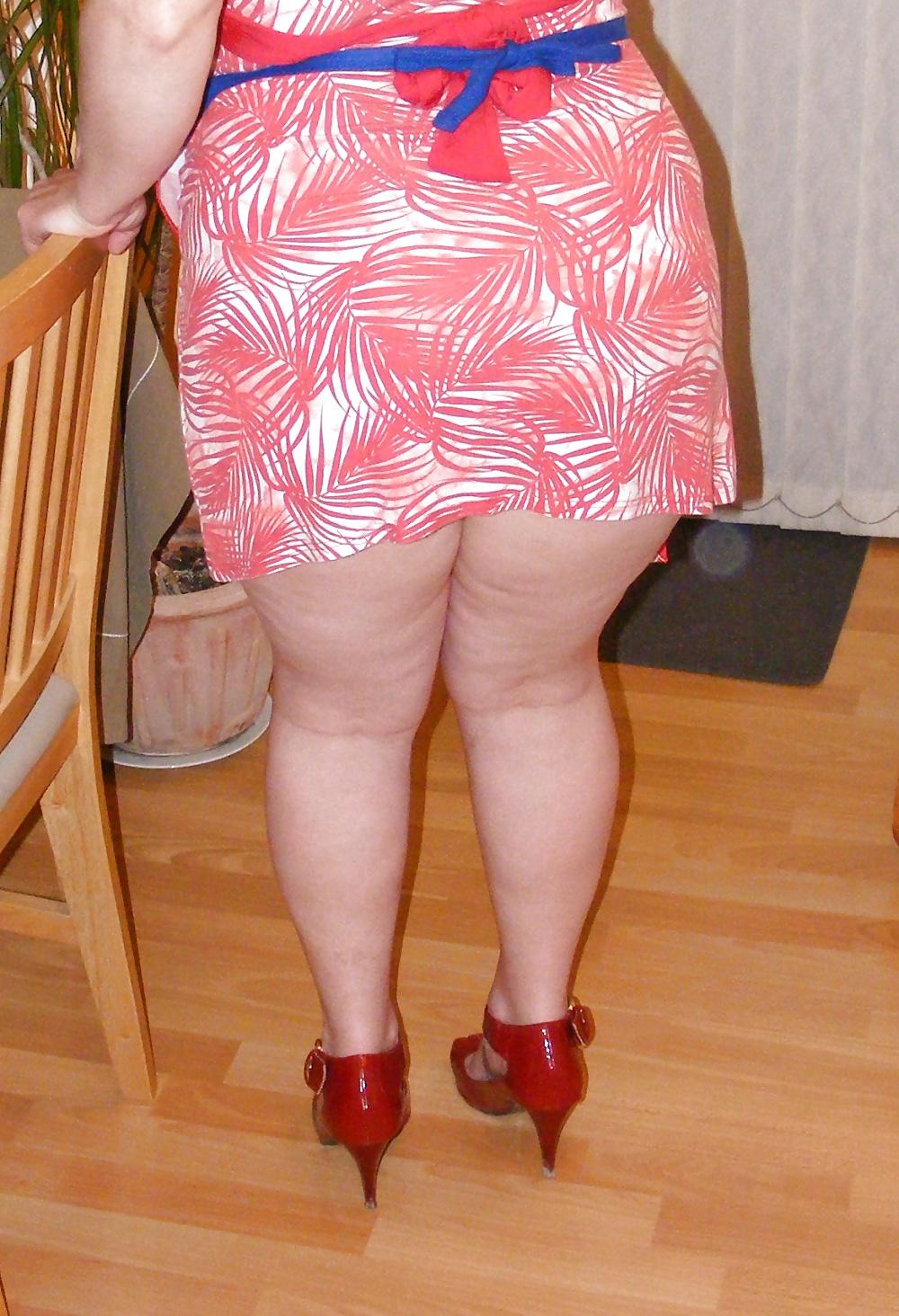 25P Take off your knickers - it's time for punishment