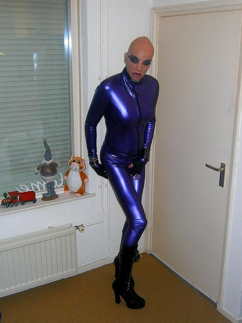 15P Kinky Latex ddddDoll 6