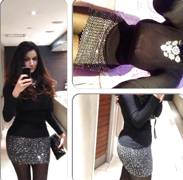 25P Sexy uk british Indian paki slut with sexy feet for comments