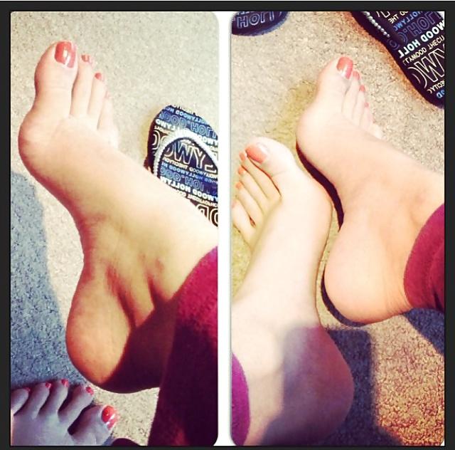 25P Sexy uk british Indian paki slut with sexy feet for comments