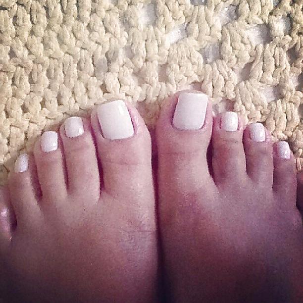 24P Instagram toes 