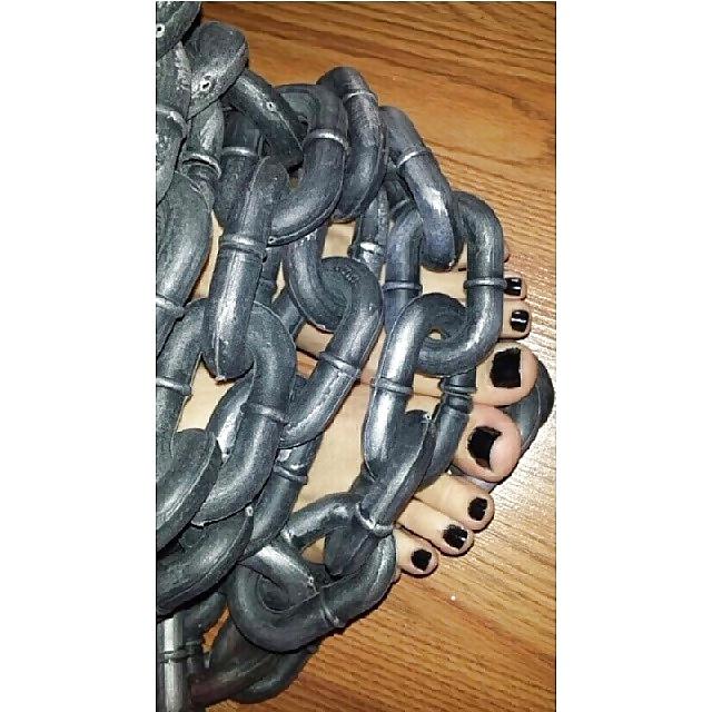 24P Instagram toes 
