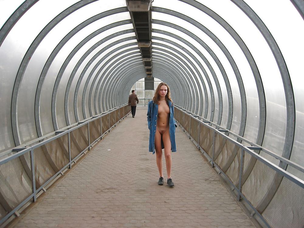 25P Young rus girl nudity in public