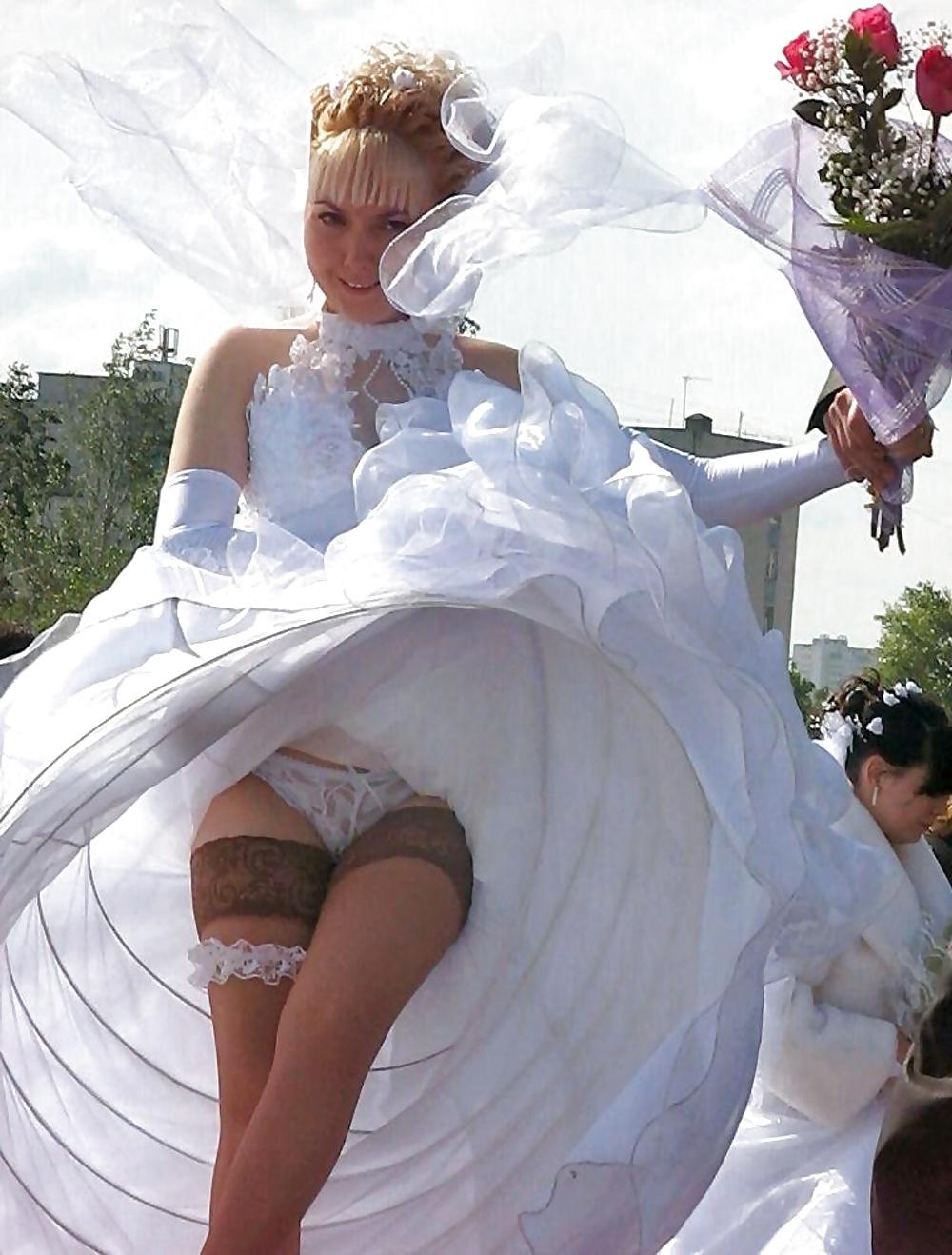 25P Bride Upskirts