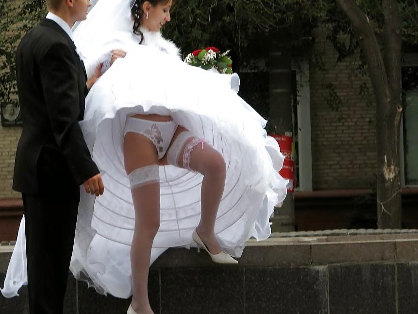 25P Bride Upskirts
