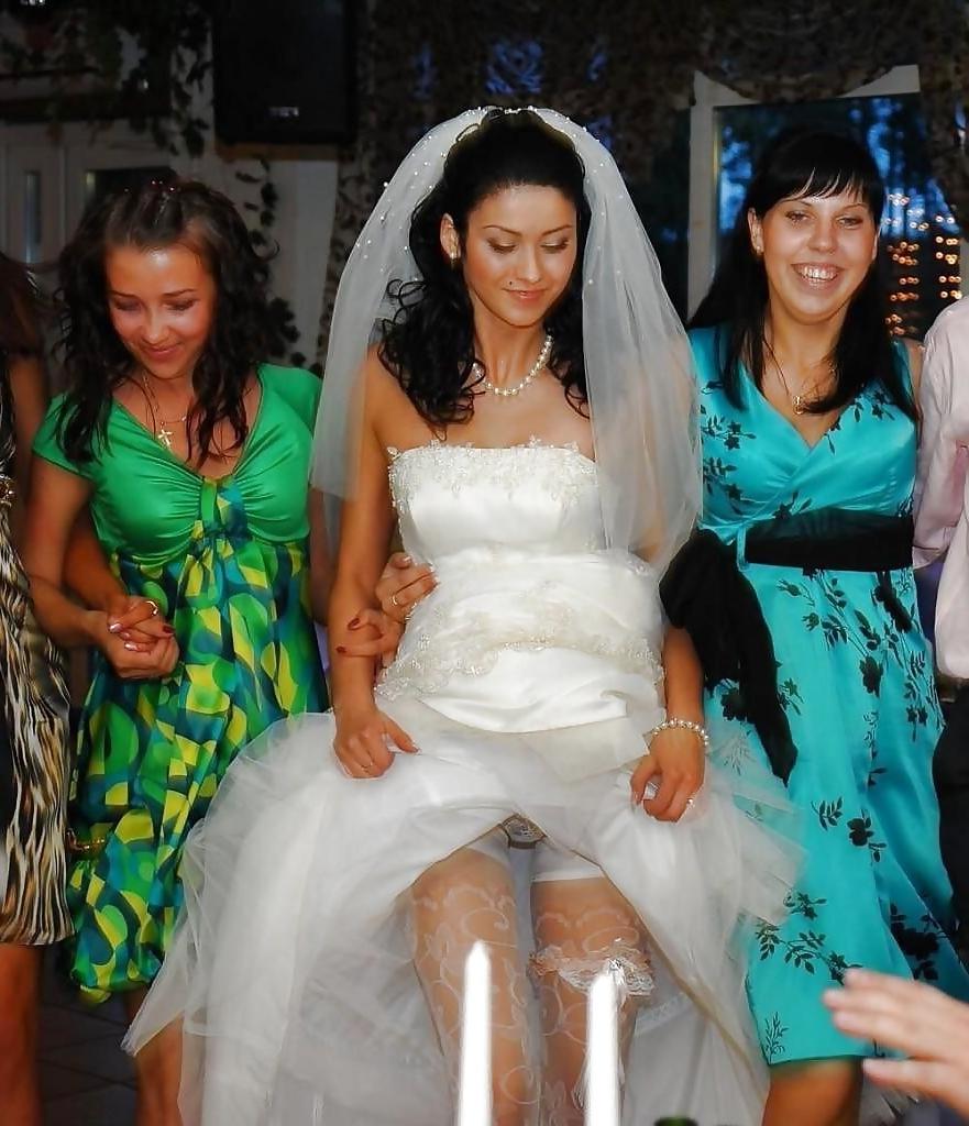 25P Bride Upskirts