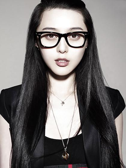 21P Fan bingbing, delicious actress with sexy feet