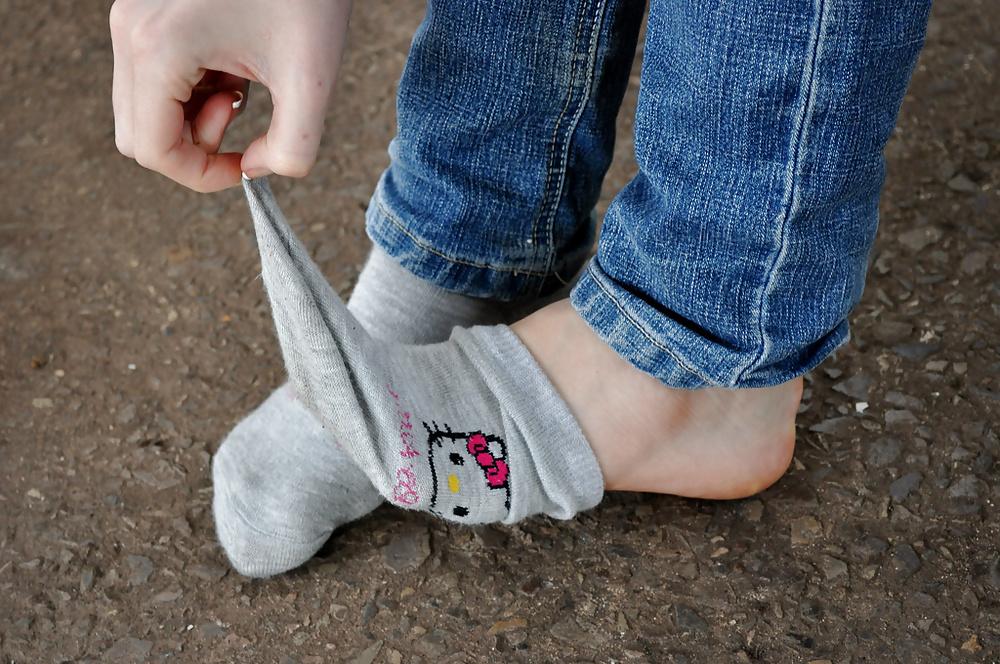 25P Stinky Socks, Feet - Smelly