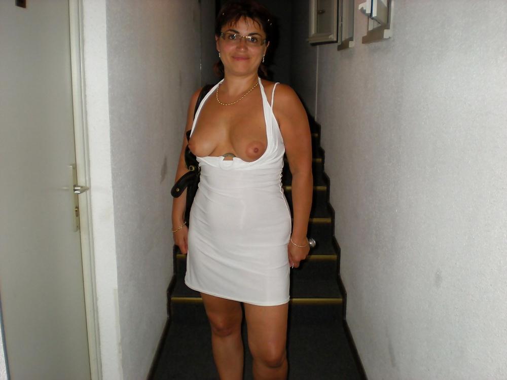 25P Hot Ladies In Glasses 20