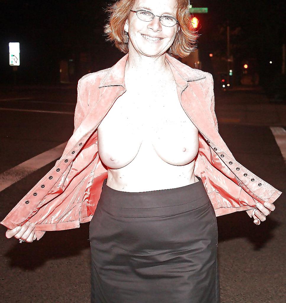 25P Hot Ladies In Glasses 20