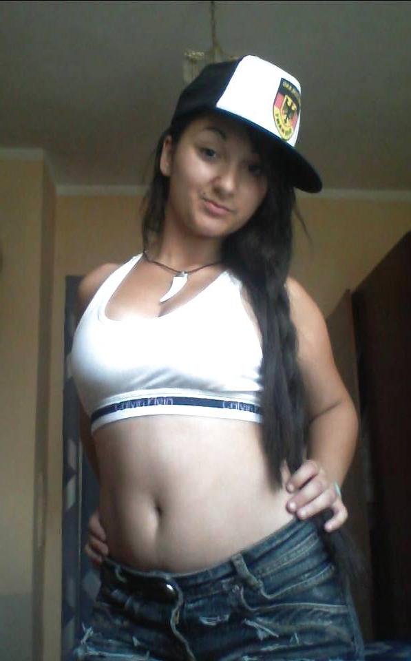 25P Claudia Little Bitch